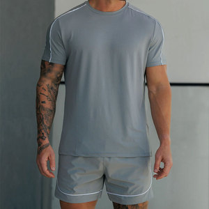 เสื้อยืดแขนสั้นสีพื้นสำหรับผู้ชาย ชุดลำลอง ระบายอากาศได้ดี เนื้อผ้าถัก ใส่สบายสำหรับฤดูร้อน - Product Image 4