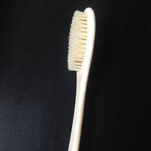 Brosse corporelle sèche en fibre de bambou de haute qualité, fabriquée au Vietnam, pour les soins du corps et autres produits de soin de la peau - Product Image 4