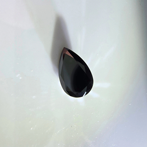 Diamant de laboratoire CVD de 1,08 carat, forme poire, noir fantaisie, certifié IGI, pierre précieuse non montée pour bijoux sur mesure - Product Image 4