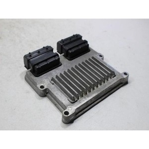 Equus - Módulos de Computación y ECUs Usados 391063CVD0 - Product Image 3