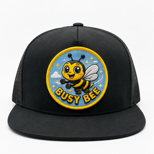 Casquette Trucker Personnalisée en Gros avec Patch Brodé Rond, 5 Panneaux, Visière Plate, Profil Moyen, Maille Structurée de Haute Qualité - Product Image 1