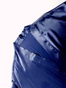 Peignoirs longs en satin pour homme, sur mesure, design moderne, longueur genou, en soie satinée, avec logo personnalisé - Product Image 5