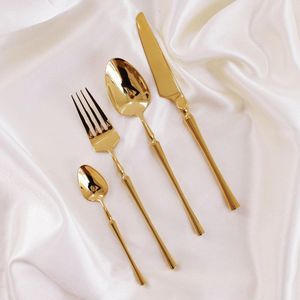 Ensemble de couverts Signature Noir Gold, inspiré de la couture, vaisselle haut de gamme - Product Image 1