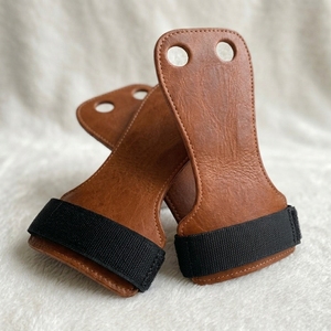 Poignées de gymnastique en cuir avec 2 trous, fermeture à boucle réglable pour la musculation, protection des paumes, unisexe, entraînement de force - Product Image 6