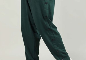 กางเกงวอร์มคาร์โก้ผู้ชายทรงปกติ ผ้าฟลีซน้ำหนักเบา มีเชือกผูกเอว สไตล์ลำลอง สำหรับฤดูใบไม้ผลิปี 2026 ขายส่ง - Product Image 4