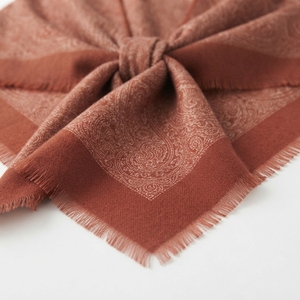 Écharpe châle tricotée haut de gamme en gros directement de l'usine, toucher cachemire, couleurs personnalisées, ponchos et capes surdimensionnés pour femmes, idéale pour l'hiver - Product Image 4