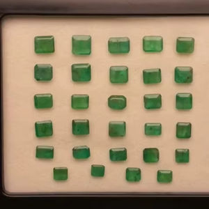 Lot de pierres précieuses d'émeraude zambienne naturelle taille émeraude, qualité AAA, avec un lustre superbe, belle couleur verte, polissage et taille parfaits. - Product Image 3