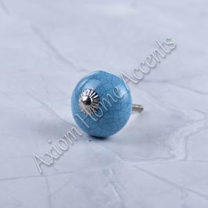 Perillas de cerámica modernas con diseño de hojas pintadas a mano para tocadores y gabinetes de dormitorio de Axiom Home Accents - Product Image 6