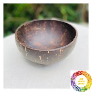 Bols en coquille de noix de coco naturelle du Vietnam, faits à la main et polis, pour l'exportation, la décoration intérieure, l'artisanat, la présentation et la collection pour les acheteurs en gros - Product Image 3