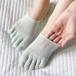 Calcetines deportivos de verano para mujer para correr Senderismo Deportes-Calcetines tobilleros para dedos interiores de Star Warehouse - Product Image 1