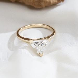 High on Demand Emerald Cut Diamond Ring 18K/14K <b>Solid</b> Gold with Center Stone Fashion Jewelry for Special Occasions for Sale - Product Image 2