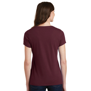 เสื้อยืดคอกว้างสีขาวสำหรับผู้หญิง ผ้าฝ้ายออร์แกนิค 100% คุณภาพหรู ราคาขายส่ง และเนื้อผ้านุ่มระบายอากาศได้ดี ทรงคลาสสิก - Product Image 5
