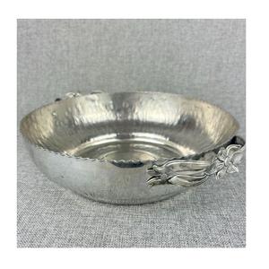 Hermosa Tazón de Chocolate de Metal que Mejora Instantáneamente la Presentación de la Mesa con una Belleza Duradera - Product Image 1