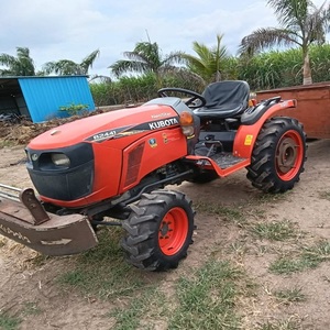 รถแทรกเตอร์ขนาดเล็กกะทัดรัด4WD แบบดั้งเดิมสำหรับใช้ในฟาร์ม24hp B2441คูโบต้ามีเครื่องจักรกลการเกษตร - Product Image 5