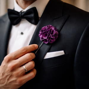 Épinglette de luxe en émail à motif floral pour hommes |   Broche boutonnière en métal faite à la main |   Épingle de blazer de cérémonie pour marié, couleurs personnalisables - Product Image 2