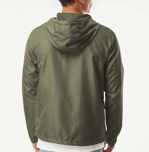 Veste coupe-vent à capuche pour homme, couleur vert olive, légère, résistante à l'eau, fermeture éclair sur le devant, décontractée, pour l'extérieur, printemps - Product Image 5