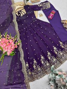 Nuevo y Moderno Traje Anarkali Salwar Kameez Indio-Pakistaní para Mujer - Vestido Étnico de Bollywood al por Mayor para Adultos - Product Image 2