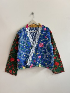 เสื้อแจ็คเก็ตปักลายพูลการีแบบอินเดียทำมือสำหรับผู้หญิง ทรงสั้น เปิดด้านหน้า ไซส์เดียว - Product Image 2