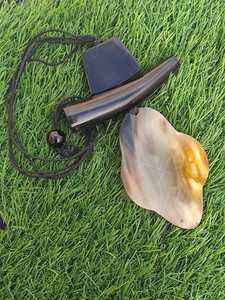 สร้อยคอเขาควายจี้แกะสลักขนาดใหญ่พร้อมจี้สีเขียวขุ่นสร้อยคอเขาควาย - Product Image 4