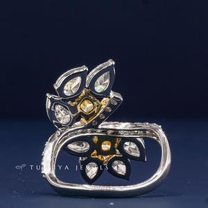 Luxury 14K Gold VVS Cushion Cut Lab-Grown Diamond Ring for Women Fine Jewelry Natural-Look Cushion Diamond Engagement Ring - Product Image 3