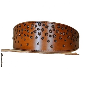 Vente chaude 100% collier de chien en cuir de vache véritable haute qualité étoile en relief conception solide Rivet rembourré indien en gros - Product Image 1