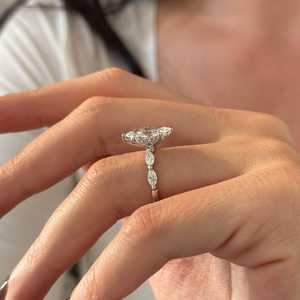แหวนเพชรทรงมาร์คีส์ 2 กะรัต พร้อมวงแหวนเพชรซ่อนรอบ แหวนหมั้นทองคำขาว 14k แหวนเพชรทรงมาร์คีส์ รับรองโดย IGI - Product Image 6