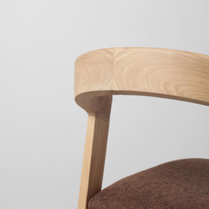 Chaise ergonomique en teck à finition naturelle écologique avec dossier robuste pour restaurant et salle à manger, design moderne - Product Image 4
