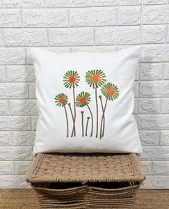 Funda de Cojín Cuadrada Moderna con Bordado Floral, 100% Algodón, para Decoración del Hogar y Hoteles - Product Image 2