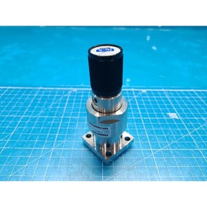 Vanne solénoïde 3 voies Parker SQMICROHF502PUPG6010 45600574PA, utilisée comme pièce détachée pour équipement semi-conducteur Legacy - Product Image 2