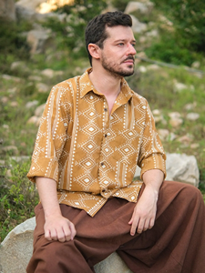 Camisa de Hombre de Algodón Puro Amarillo Mostaza con Estampado Artesanal en Bloque, Diseño Geométrico, Ropa Casual de Verano - Product Image 3