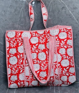 Red & White Floral <b>Tote</b> Bag | Handmade Quilted Cotton Shoulder Bag | Large Everyday Shopping Bag For Women's <b>Travel</b> <b>Tote</b> Bag - Product Image 5