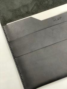 Funda de Piel Genuina, Duradera, Moderna y Portátil, Personalizada para Negocios/Vintage, para Macbook Pro 13 con Portaplumas LS-0212 - Product Image 5