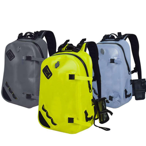 Mochila de Pesca Impermeable de 30L con Correa Ajustable, Material de Nailon y PVC, Estilo Deportivo para Uso con Cebo y Caña, para Actividades al Aire Libre - Product Image 4