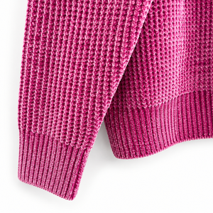 Pull en maille côtelée à col roulé décontracté pour femme, coupe oversize, manches longues, avec logo frontal, style streetwear pour l'automne - Product Image 5