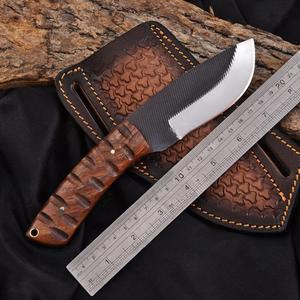 Cuchillo de caza y supervivencia hecho a mano de acero al carbono 1095 con mango de palisandro para exteriores. - Product Image 2