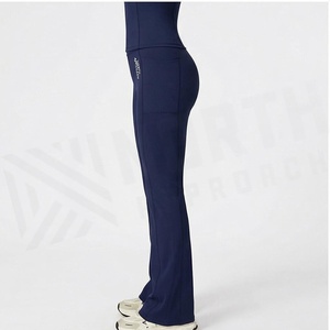 Conjunto de Yoga de 2 Piezas North Approach, Top Corto Deportivo y Pantalones Cortos, Color Azul Marino Sólido, Ropa Deportiva de Secado Rápido para Mujer - Product Image 3