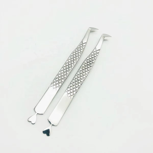 Juego de Pinzas para Pestañas de Acero Inoxidable, Alta Calidad, Antimagnéticas, Punta Suave, 10 mm de Longitud, Profesionales para Pestañas Postizas - Product Image 1