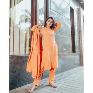 Conjunto de Traje de Crepé Talla XS para Mujer, Color Peach Real - Product Image 1