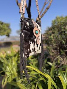 Fashionable 2026 Hand Tooled Carving Handbag Real Cowhide Leather <b>Fringe</b> Bohemian Bags Hot Selling Bags for Women - Product Image 2