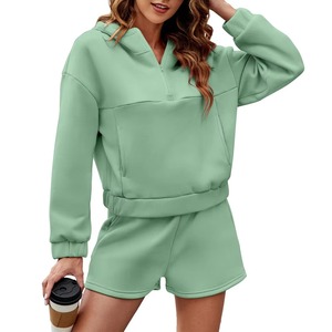 Ensemble sweat-shirt et short pour femme en coton bio 100 %, style streetwear, haute qualité, tissu French Terry, service OEM. - Product Image 1