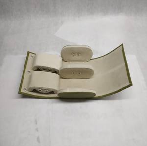 กล่องใส่/เก็บนาฬิกาหนังแท้สุดหรู พร้อมช่องใส่แบบมีซับในกำมะหยี่นุ่ม ของขวัญแต่งงาน สลักโลโก้แบบกำหนดเองได้ - Product Image 5