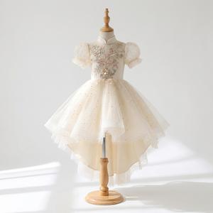 Robe de demoiselle d'honneur élégante champagne asymétrique en tissu doux, qualité durable, confortable, robe de fête abordable, vente en gros - Product Image 1