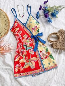 Minivestido tropical para mujer con corte en A y espalda descubierta - Product Image 3