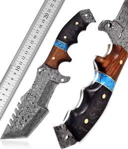 Couteau de chasse Bowie en acier Damas fait main de qualité supérieure, taille personnalisée, avec poignée confortable, couteau à dépecer - Product Image 1