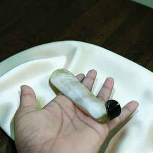 Cuchara para zapatos de cuerno de buey de diseño moderno con cordón de cuero, hecha a mano con cuerno natural, al mejor precio. - Product Image 3