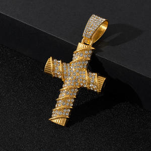 Colgante de Hip Hop Ecológico con Diamante Cultivado en Laboratorio, Oro Genuino, Joyería Sostenible Personalizada, Diseño Exclusivo Disponible para la Venta - Product Image 1