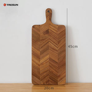 Planche à découper en bois d'acacia naturel de qualité supérieure avec bord naturel et poignée ronde, planche de service et de découpe unique à prix avantageux - Product Image 4