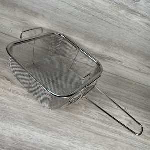 Cesta para rebozar de acero inoxidable de calidad alimentaria, segura para freír y rebozar carne, mariscos y verduras - Product Image 1