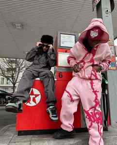 Conjunto Deportivo Personalizado de Alta Calidad para Mujer, Sudadera y Pantalones de Felpa Francesa, Estilo Vintage, con Cierre, Fabricante de Conjuntos Deportivos - Product Image 3
