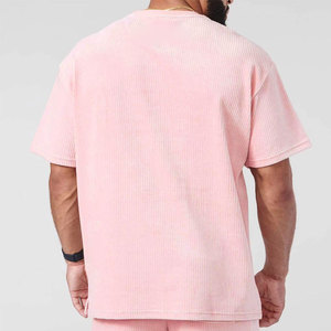 Camiseta elegante para hombre, hecha con material duradero para uso diario en el guardarropa informal. Camiseta para hombre. - Product Image 2